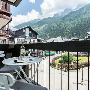 Balme 2 - Haven And Mont Blanc View Apartment
